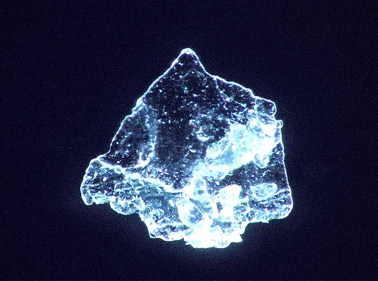 Sample-with-contrast-enhancing-768×572 Pseudo dark-field illumination of low contrast translucent sample