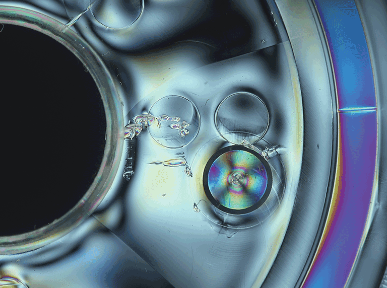 application-plastics-3d-printing-768×572 Magnification of plastics showing defects